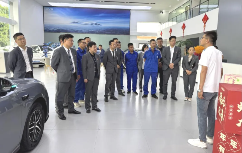 汽貿(mào)公司黨支部開展&ldquo;走出去、學(xué)進來，改作風(fēng)、促發(fā)展&rdquo;貫徹中央八項規(guī)定精神學(xué)習(xí)教育走深走實主題黨日活動